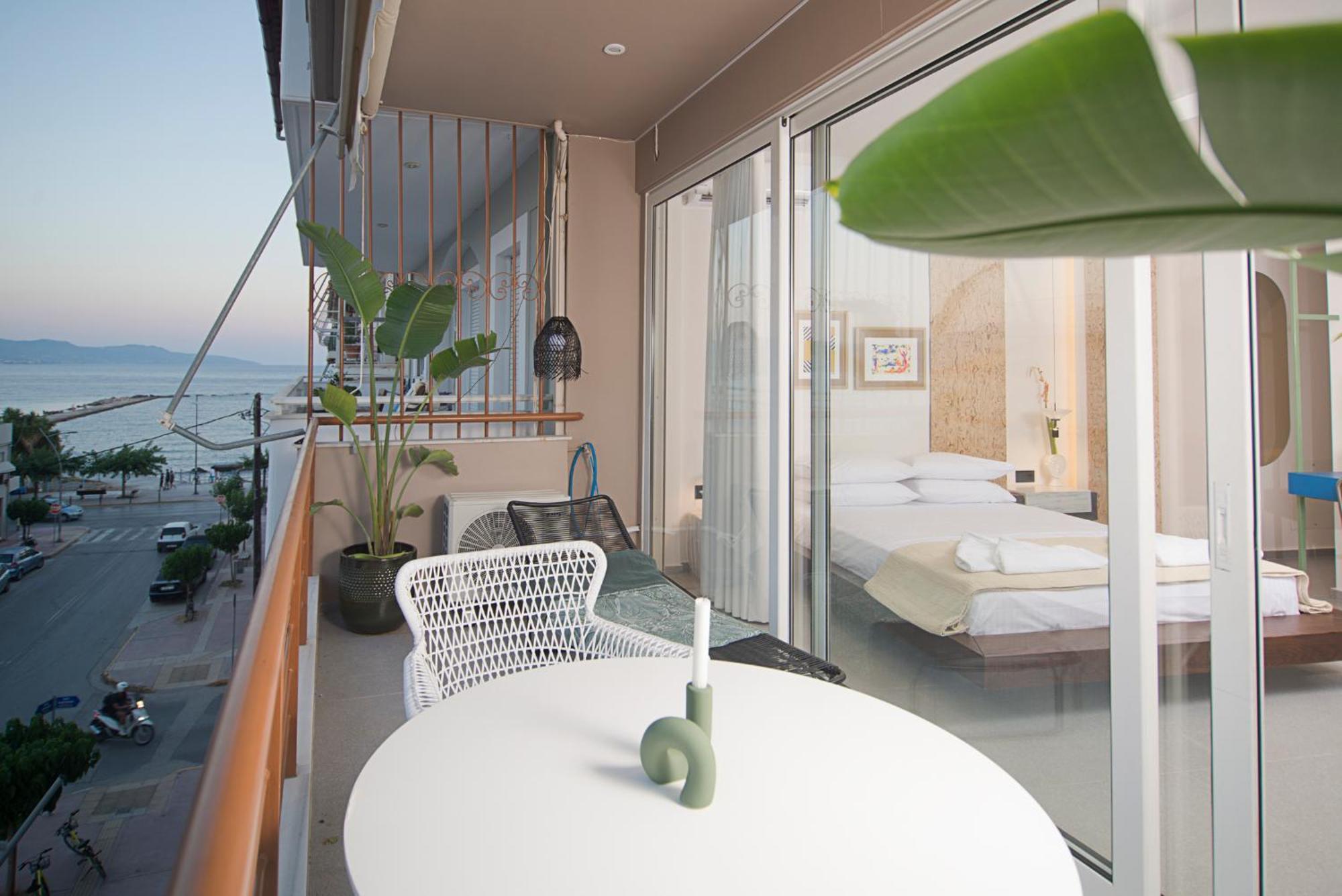 Infinity Blue Next To The Sea Apartment Kalamata Ngoại thất bức ảnh