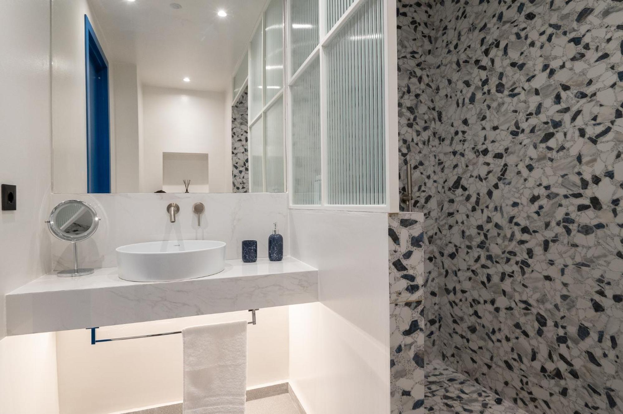 Infinity Blue Next To The Sea Apartment Kalamata Ngoại thất bức ảnh